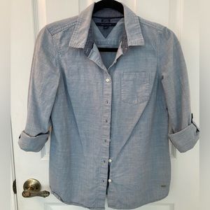 Tommy Hilfiger Classic Fit Button Down Women’s Size M
